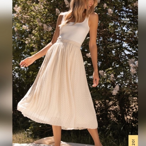 Lulus Dresses & Skirts - Lulu's Ivory Textured midi Skirt